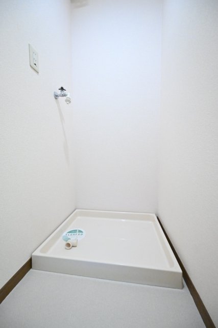 ロングアイランドガーデン4階 室内洗濯機置場