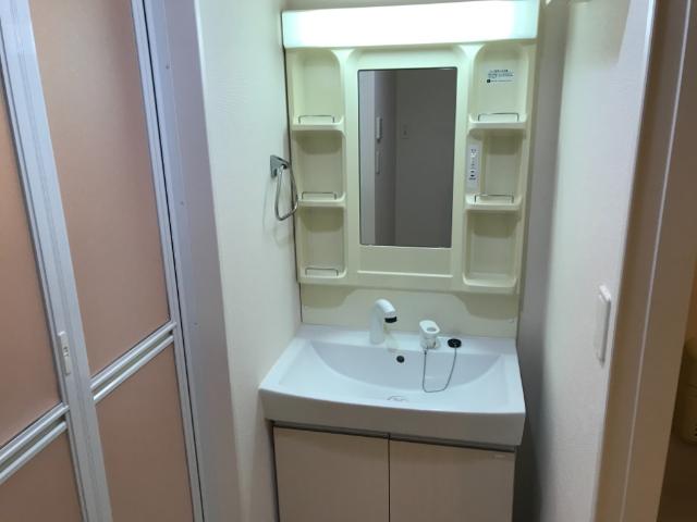 ルミナス高鼻 洗髪洗面化粧台