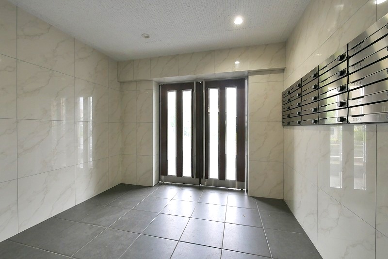 ペアパレス六町1号館4階 外観