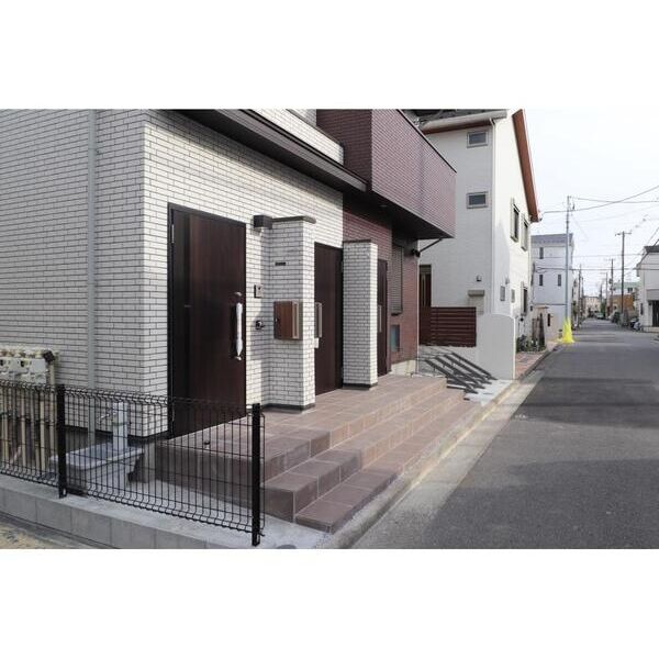 Agreable201号室 エントランス