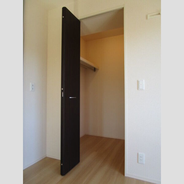 パラカント302号室 ウォークインクローゼット