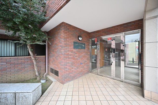 ヴァンシャルマンＯＺ3階 エントランス