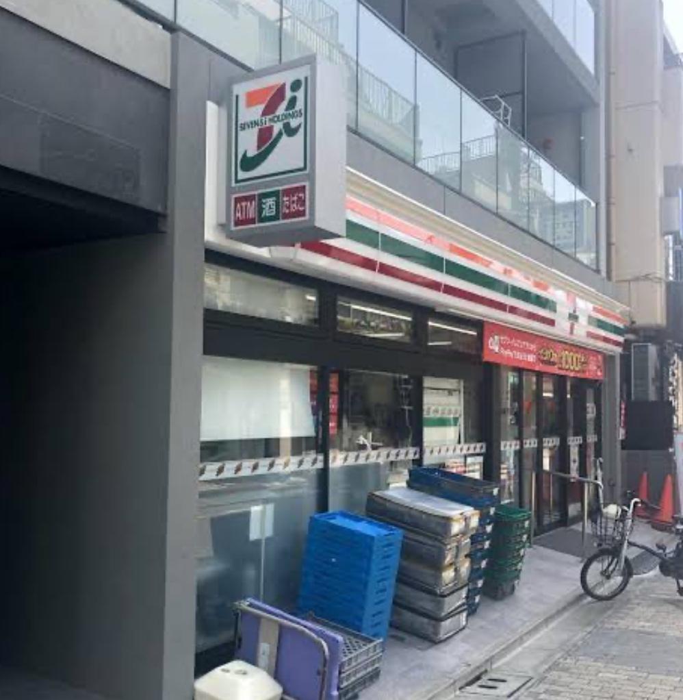 共栄ビル204号室 徒歩1分セブンイレブン、ファミマ、ローソン、ミニストップ徒歩