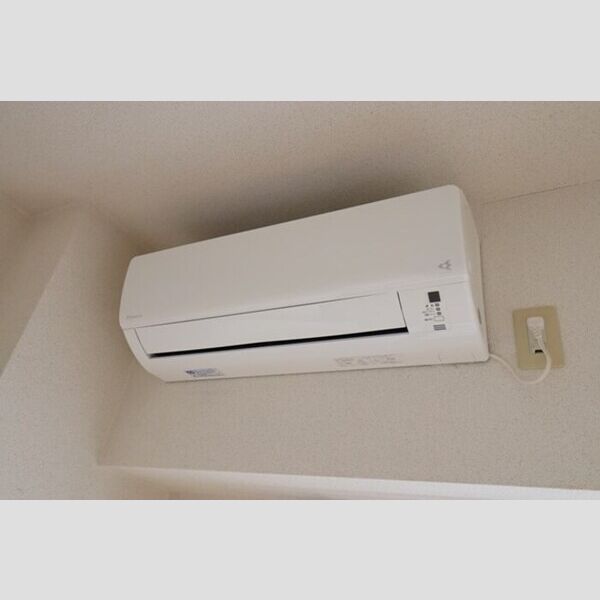 コンフォール小泉303号室 エアコン