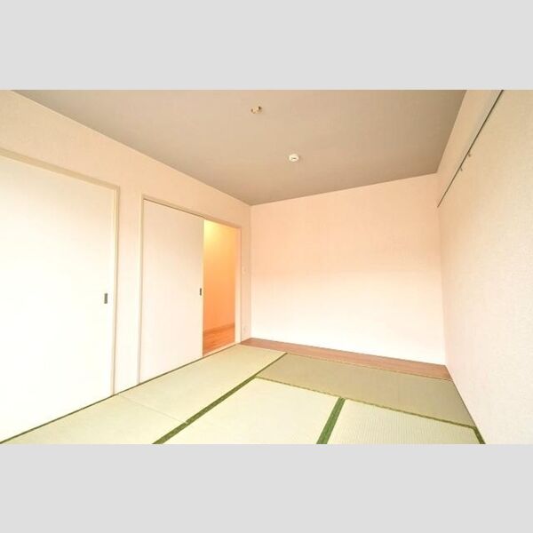 フレグランス・S　A202号室 6帖和室