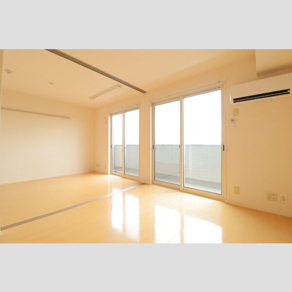 Symphony　B リビング・洋室