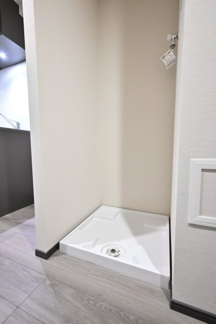 ＧＲＡＮＳＩＴＥ　ＮＡＫＡＭＥＧＵＲＯ3階 室内洗濯機置場