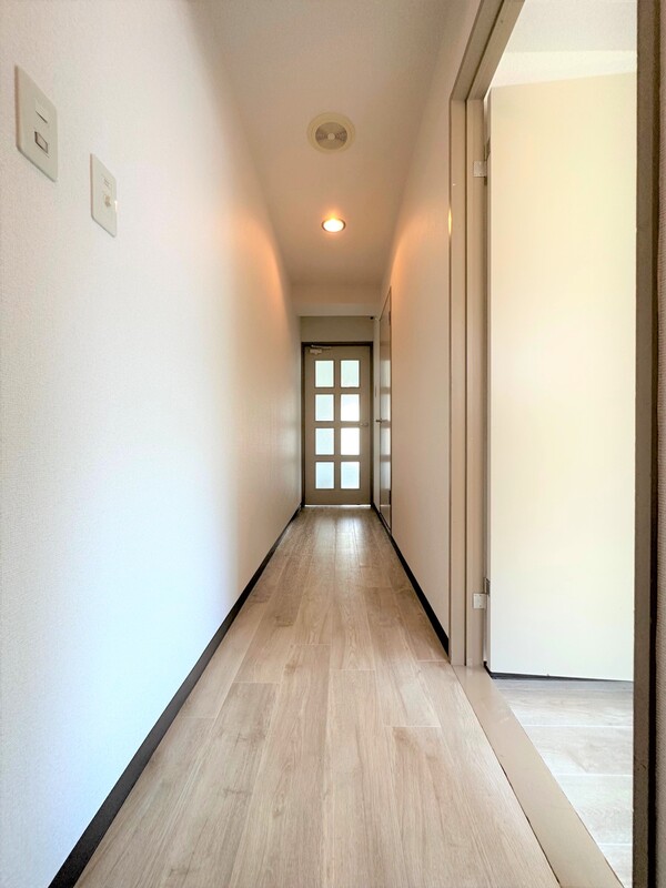 プラザ仲町台センター4階 玄関