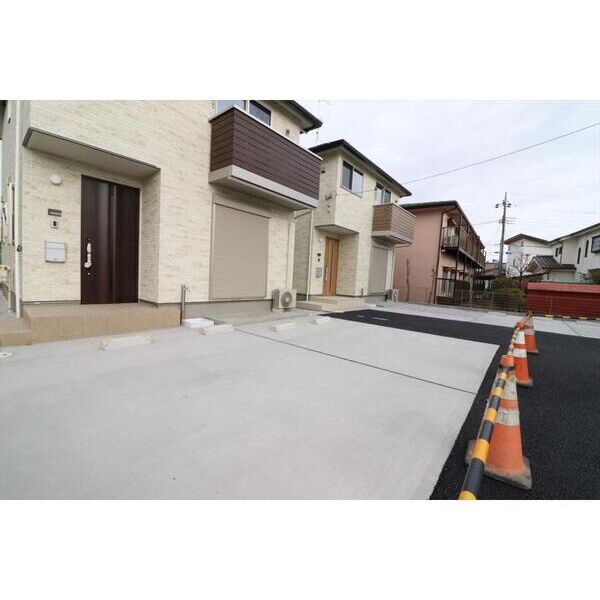 町田市矢部町戸建 駐車場