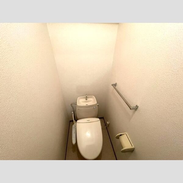 イーストクレール 温水洗浄便座付き