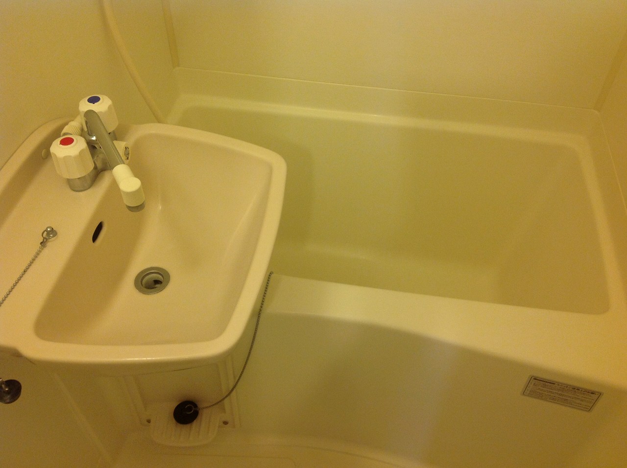 レオパレスＲｅｄｓ　ｆｉｅｌｄ 内観