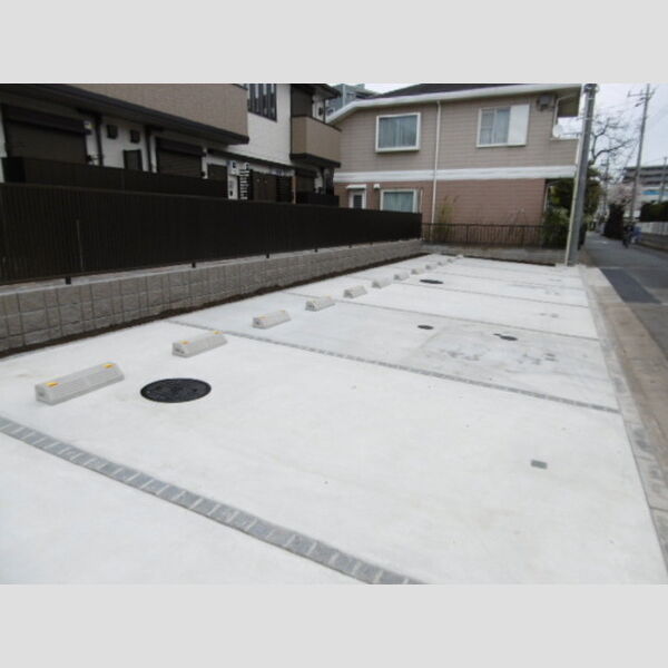 ラ・ヴェール石神井公園　B棟205号室 敷地内駐車場