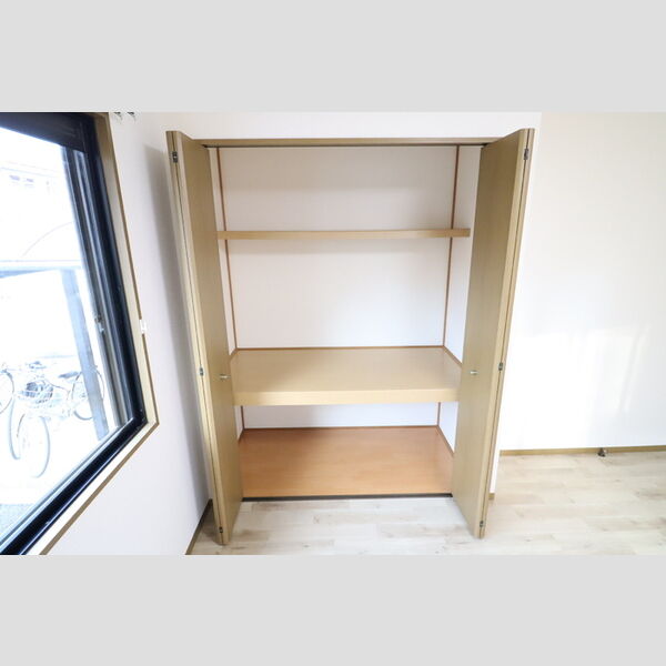 ルミエール　Ⅱ102号室 収納