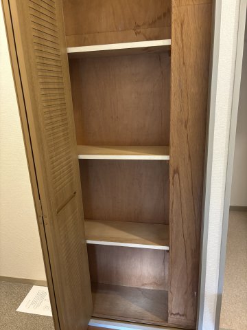 ロイヤルアヤセ 収納