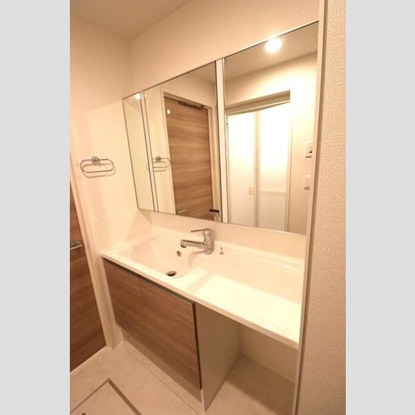 セレスティア松江 洗髪洗面化粧台