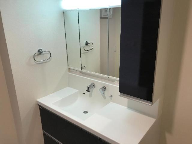 Halelea・Aoba（ハレレア・アオバ） 洗髪洗面化粧台（イメージ）