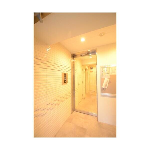 レジス音羽の杜 エントランス