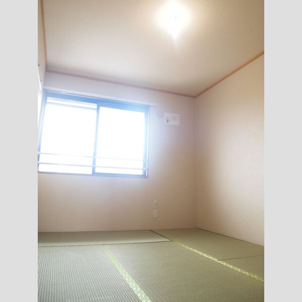 エクレール201号室 和室