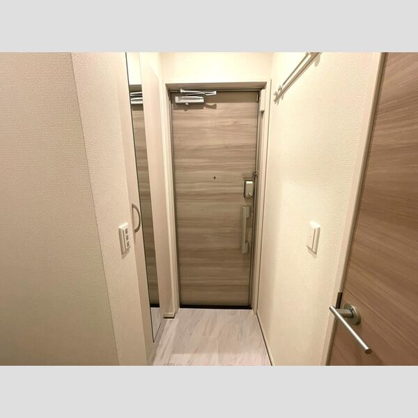 セレスティア扇Ⅰ305号室 305　玄関