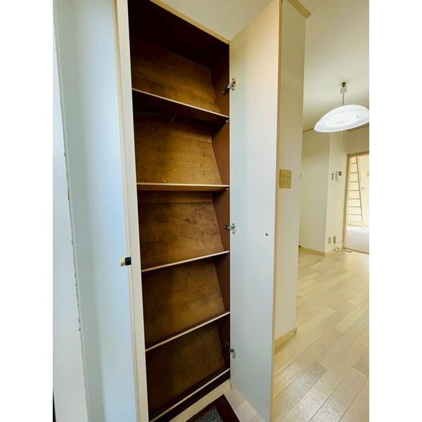 パレス上青木第3 収納