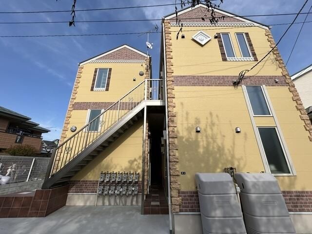 クレセントパーク六浦201号室 エントランス