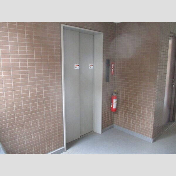 第5フェニックス407号室 エレベーター