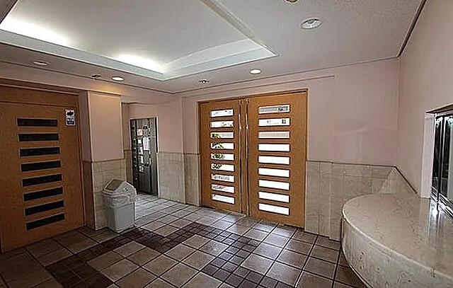 サンテミリオン田園調布南7階 エントランス