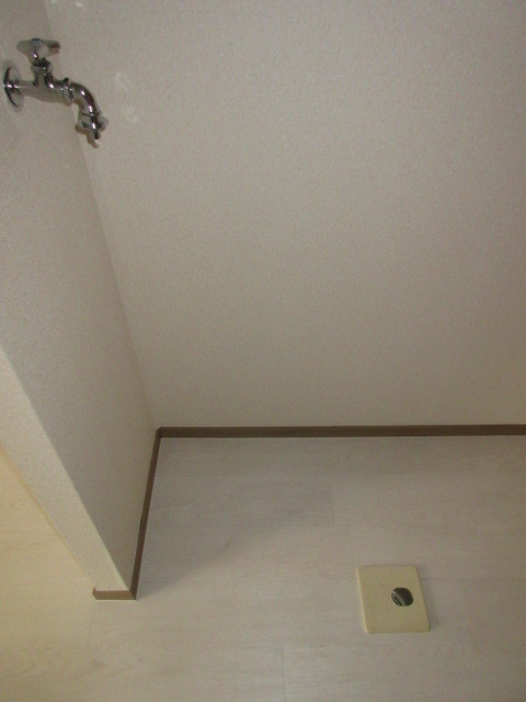 ハイムセレステ0102号室 洗濯機置場