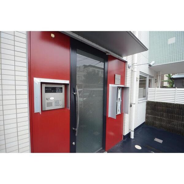 グレースコート202号室 エントランス