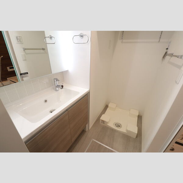 D-Sereno弥生102号室 洗面所