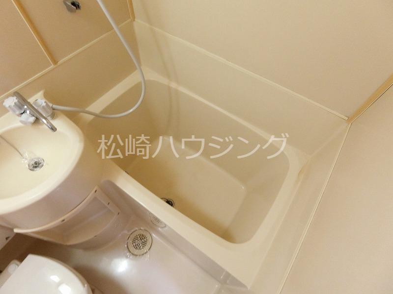 ホワイト松が丘1階 別室の写真です。