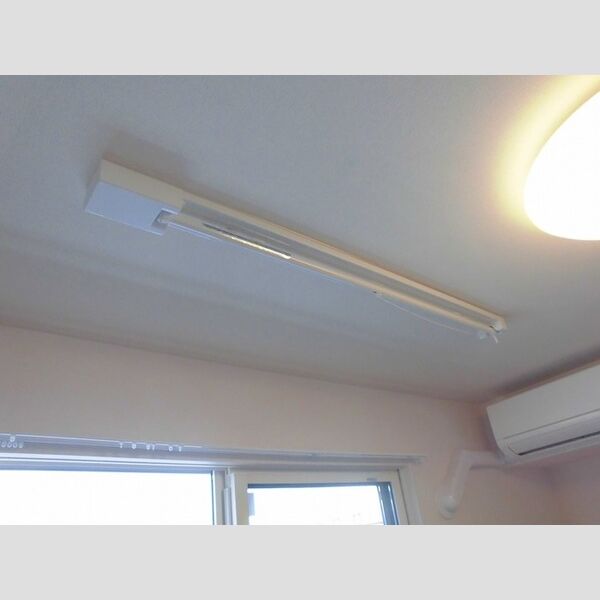 袖ヶ浦ヒルサイドプラザ　B306号室 室内物干し