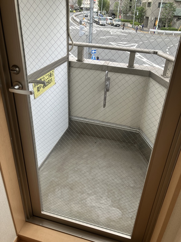 ロイヤルシティ赤羽岩淵2階 バルコニー