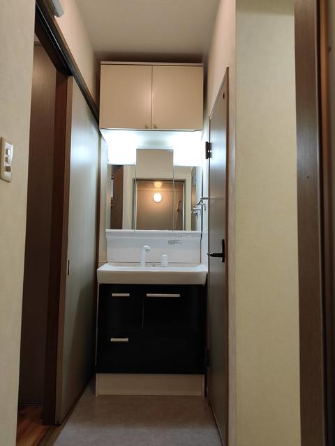 ガーデンパレス0101号室 洗面