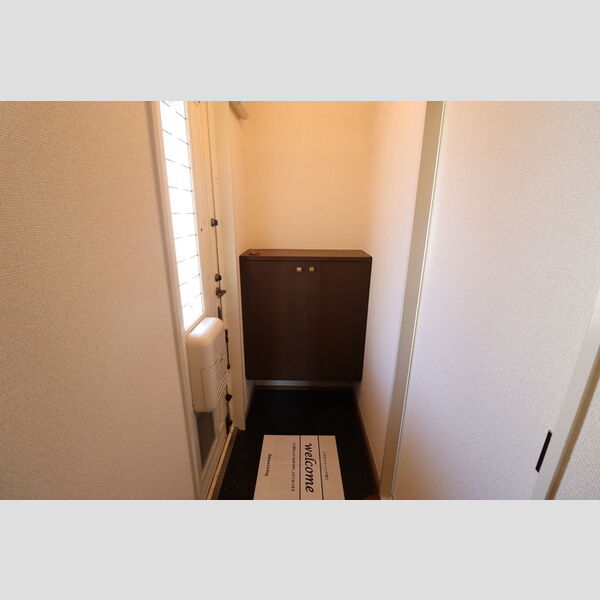 ヴィラモデルナ　A 玄関