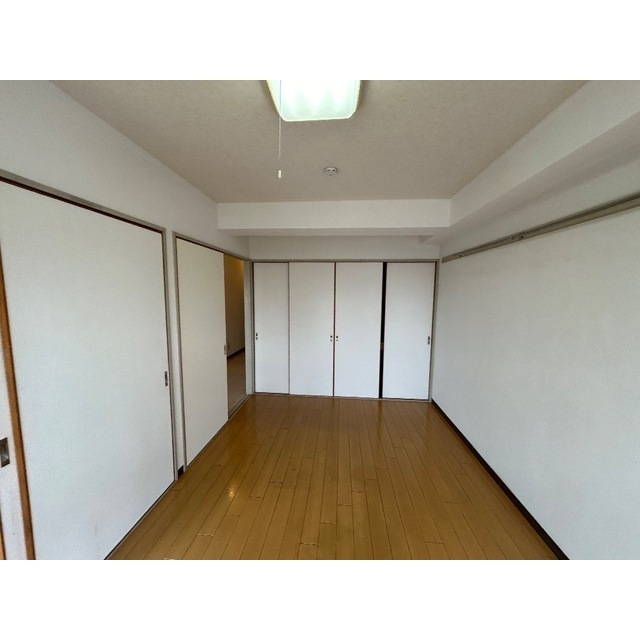 ハイアメージュ302号室 内観