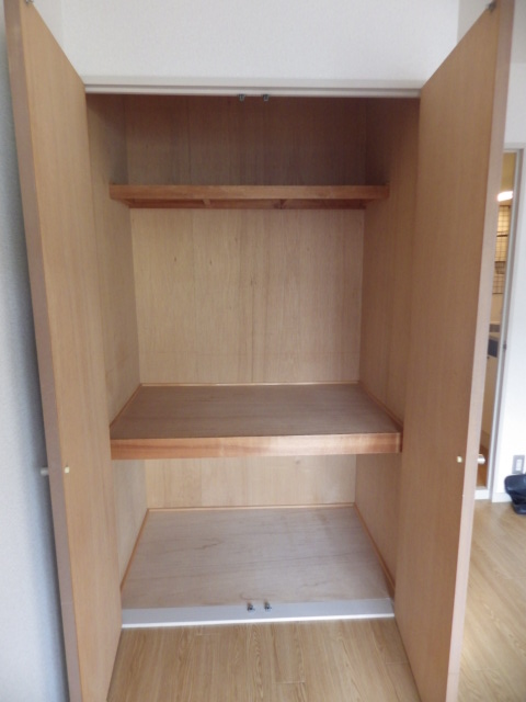 クレセントハイツ0208号室 収納