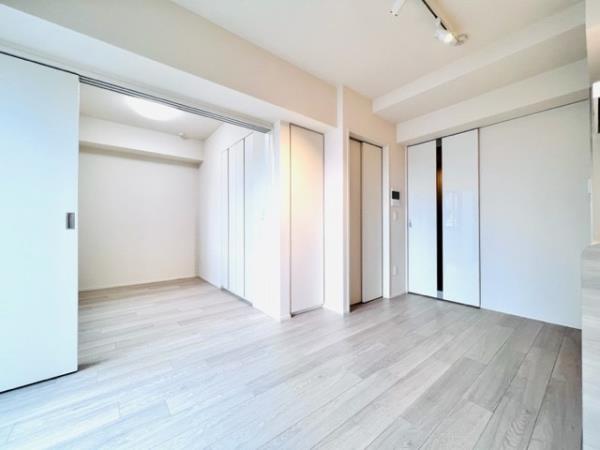 Ｂｒｉｌｌｉａ　ｉｓｔ　赤羽6階 リビング