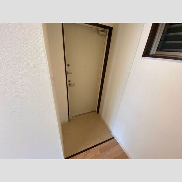 エリーワールド203号室 同建物別部屋の参考画像