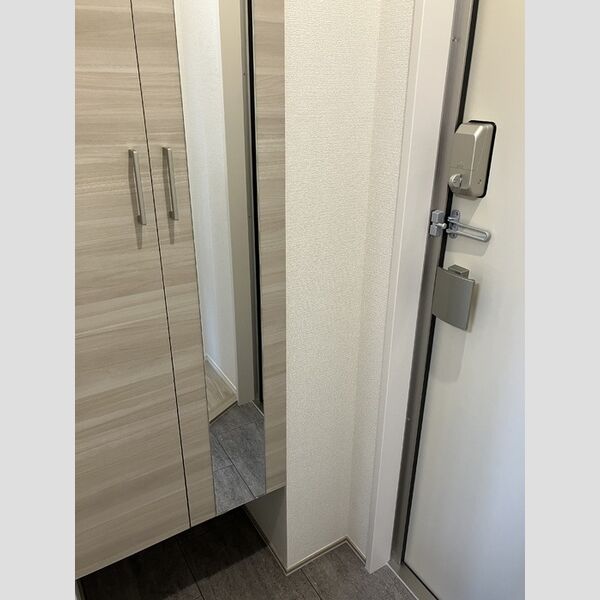 シャルム十間坂302号室 玄関