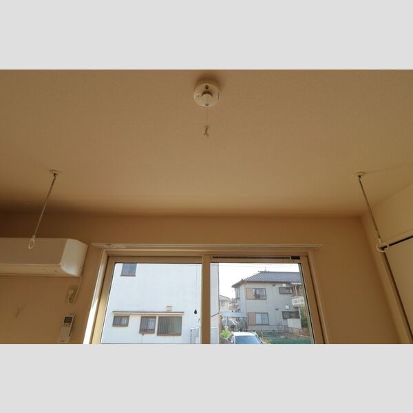 ラフィナート　Ⅲ101号室 室内物干し金物