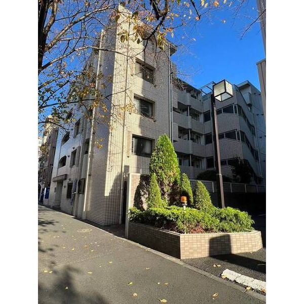 メゾン・ド・ラシーヌ 外観