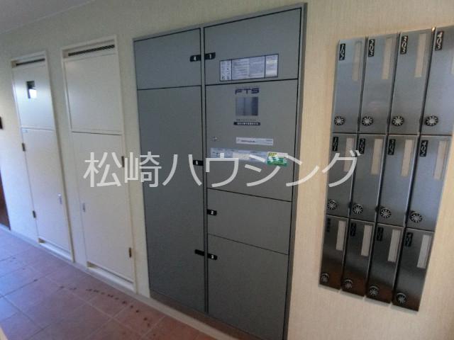 エトワール江古田1階 宅配BOX