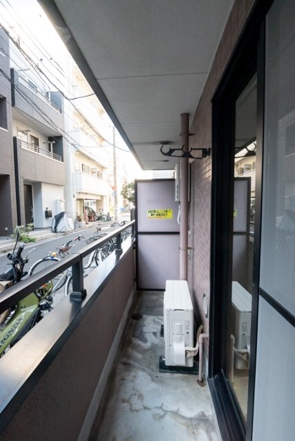 コンフォート日暮里 バルコニー