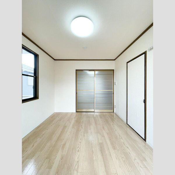 グリーンヒル新宿203号室 洋室6帖