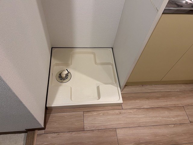 プレール代々木公園弐番館2階 室内洗濯機置場