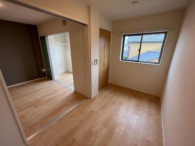 サンリット・ビラ　参番館 洋室