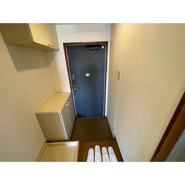 第3関根ビル305号室 玄関