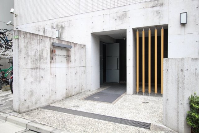 アプレシティ本駒込 エントランス