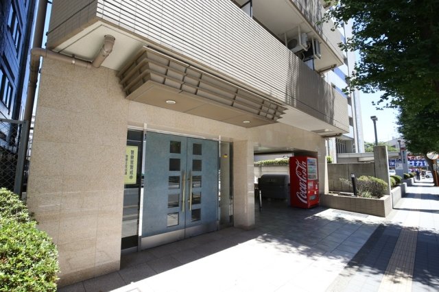 菱和パレス府中駅前2階 エントランス